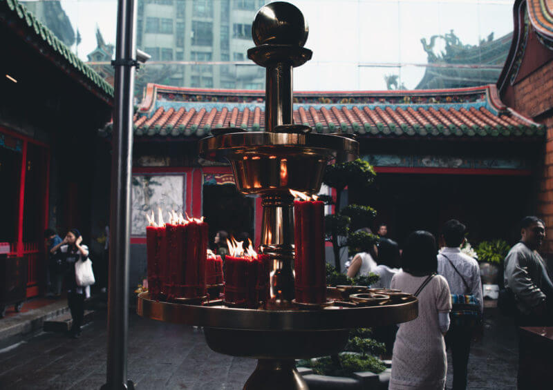龍山寺蝋燭台
