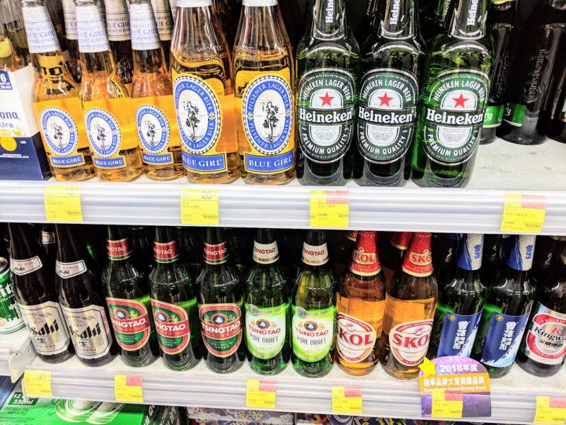 香港のスーパーマーケット　ビールコーナー