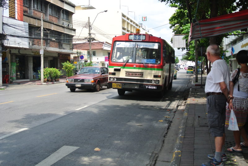 タイの「路線バス」