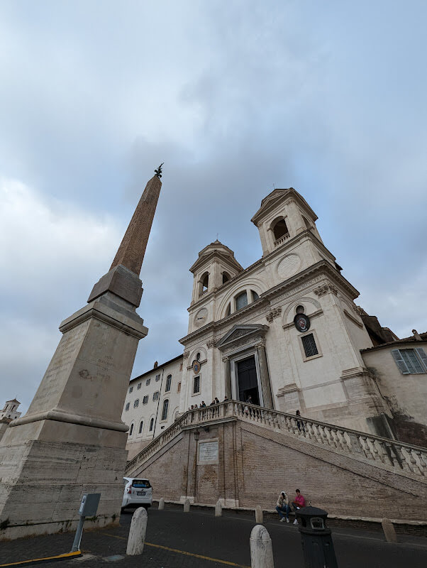 トリニタ・デイ・モンティ聖堂（Trinità dei Monti）