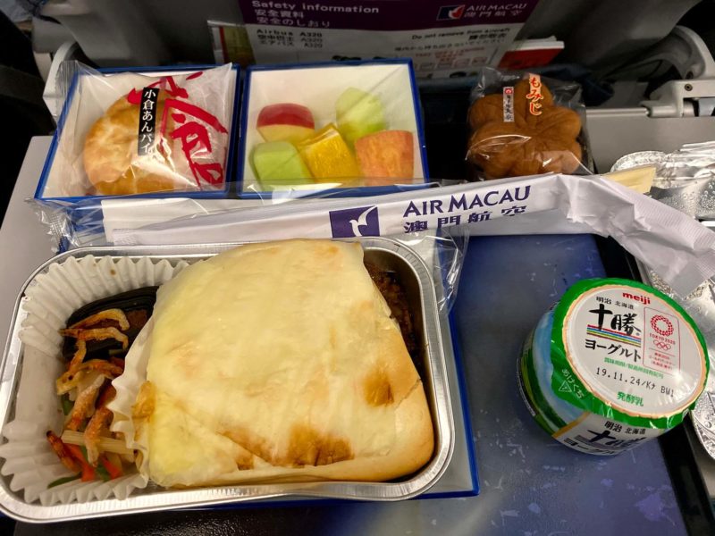 マカオ航空機内食