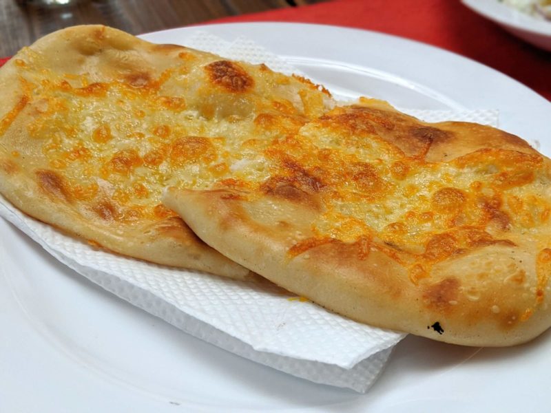 ブルガリア人も大好きなチーズのパン