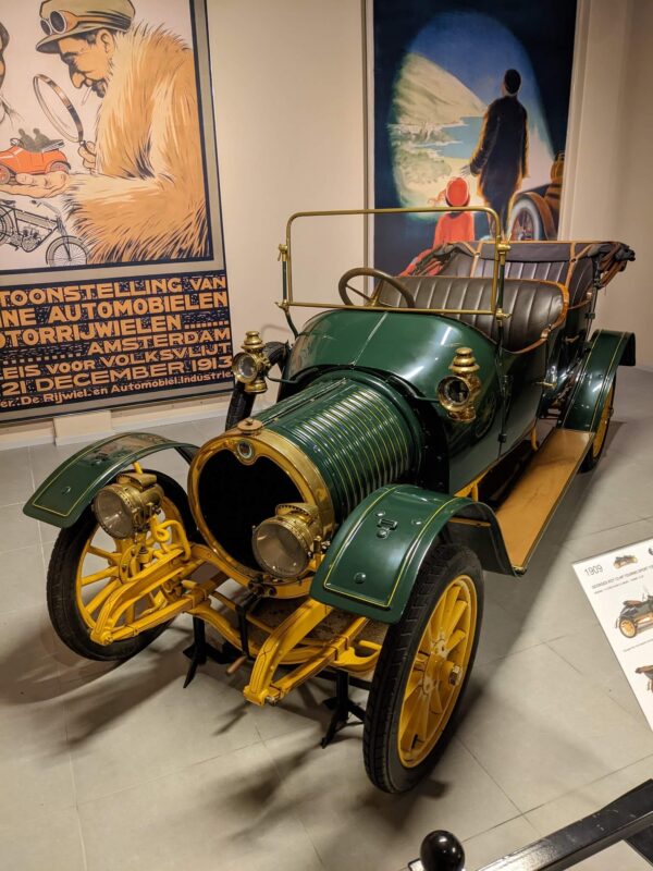 ラウマン自動車博物館（Louwman Museum）