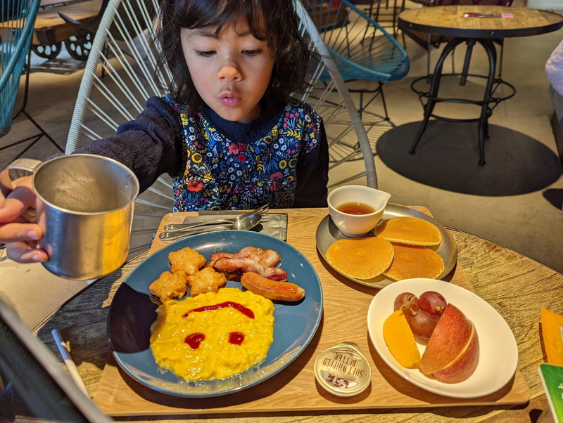 モクシー東京　朝食