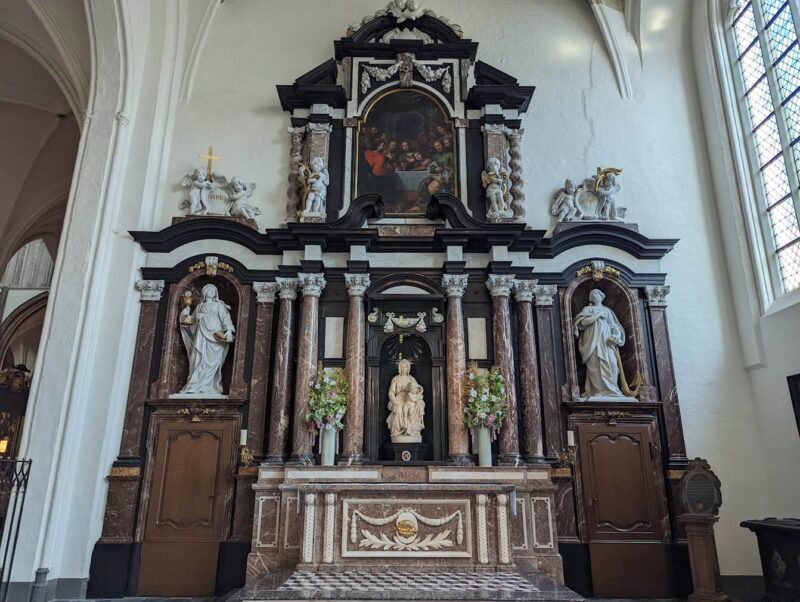 聖母教会（Onze Lieve Vrouw Brugge）