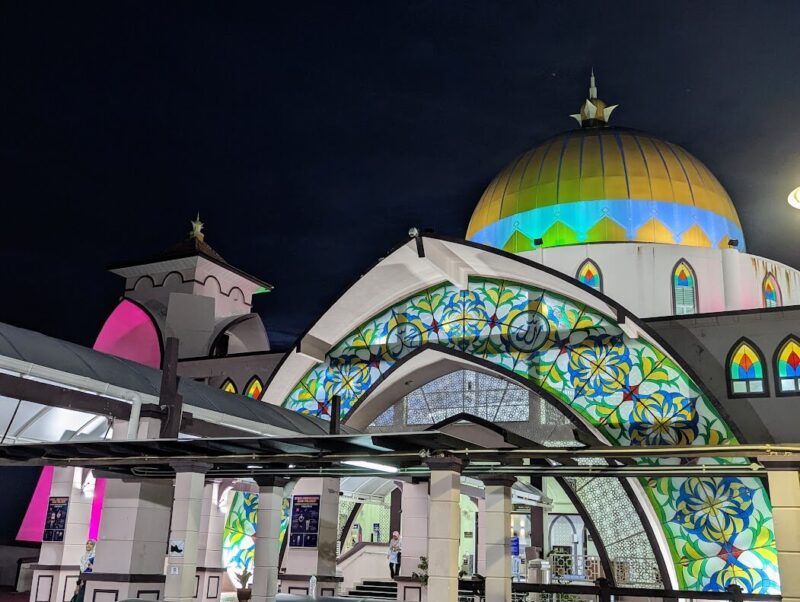 マラッカ海峡モスク（Melaka Straits Mosque）