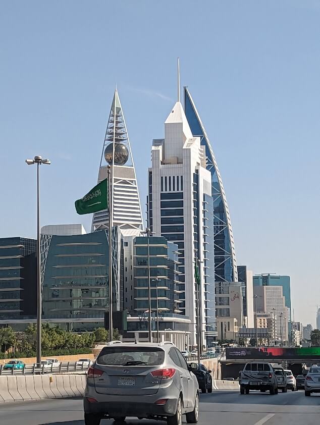 アル・ファイサリア・タワー（Al Faisaliyah Tower）