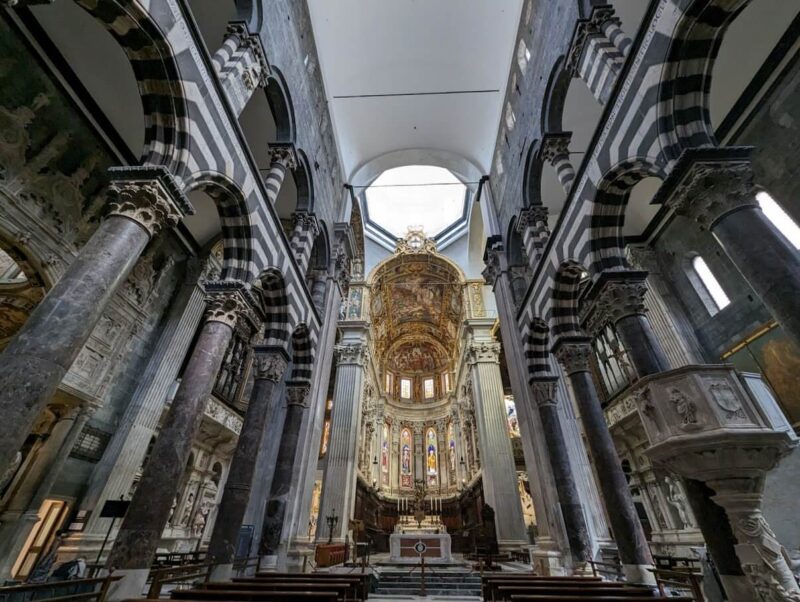 サン・ロレンツォ大聖堂（Cattedrale di San Lorenzo）