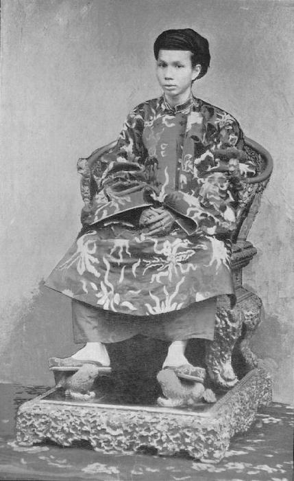 カイディン帝の父、阮朝第9代皇帝ドンカイン帝はわずか26歳で逝去
