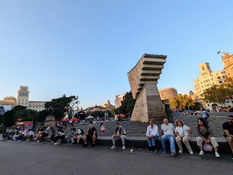 カタルーニャ広場（Plaça de Catalunya）