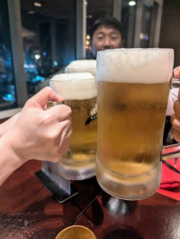 ホテルやレストランのビールはキンキンに冷えていて美味しい