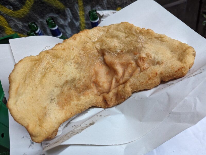 カルツォーネ（Calzone）